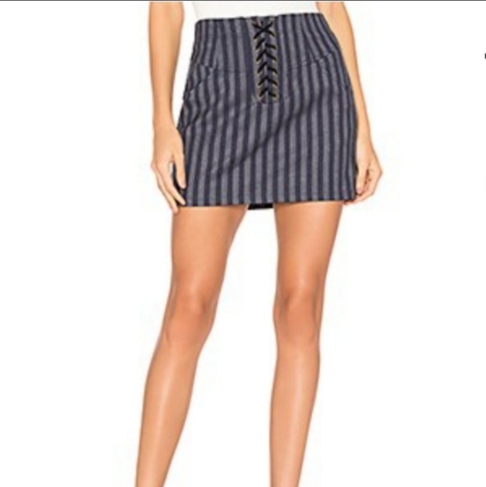 ❤️ HEARTLOOM × REVOLVE JAE LACE UP STRIPED MINI SKIRT, SMALL